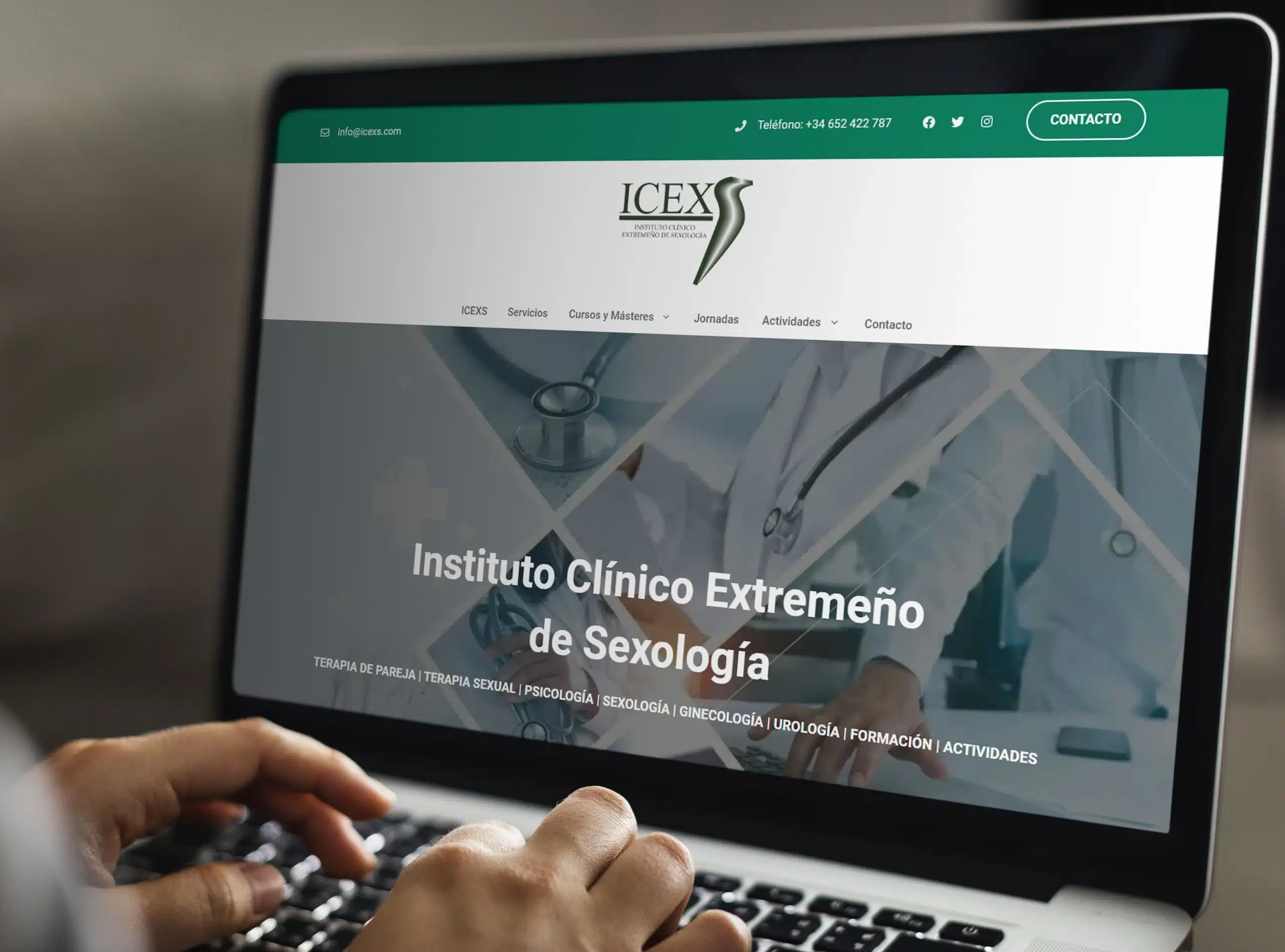 Contacto 1 Portada de la web de contacto del ICEXS